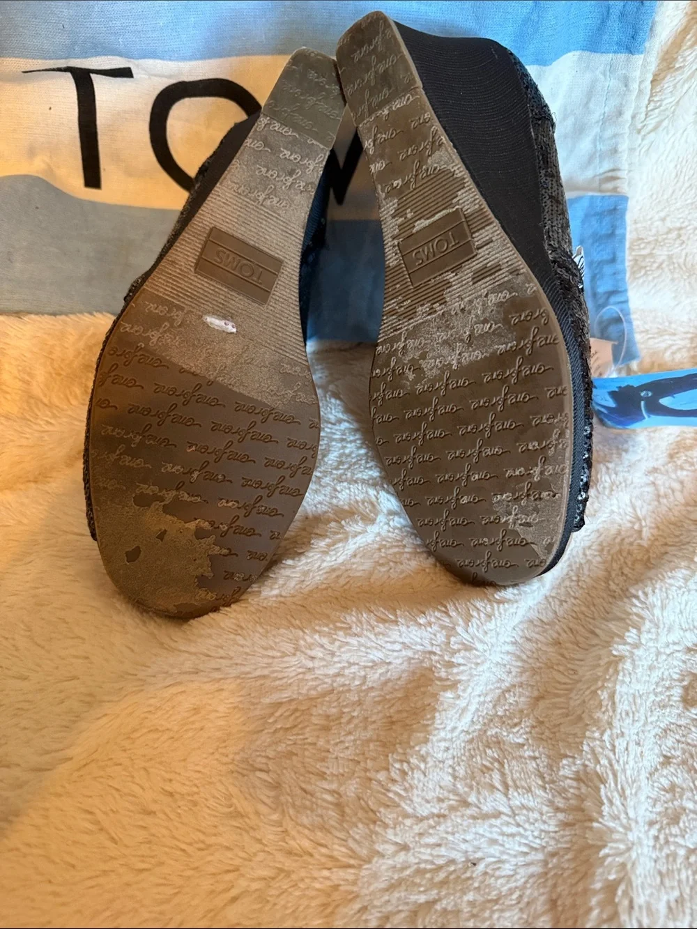 TOMS Black Sequin Peep Toe Wedges High Heel Shoes Womens 6 Glam Sparkle Comfort